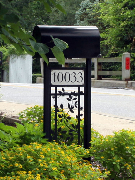 Clematis Mailbox Stand by Trellis Art Designs