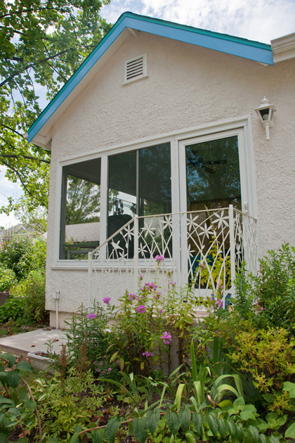 Star Grass Handrails on Porch by Trellis Art Designs