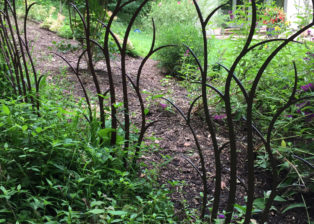 Branching shrub trellis