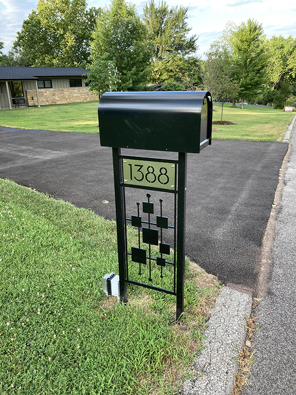 MCM Mailbox design by Trellis Art Designs